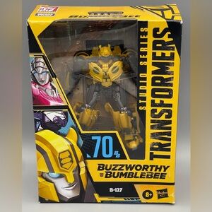 BUMBLEBEE B-127 BB-70 Transformers BUZZWORTHY Deluxe Class Bumblebee NEW SEALED